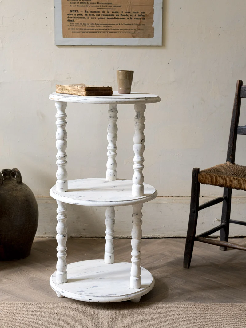 Francine, la table d'appoint en bois tourné N°984