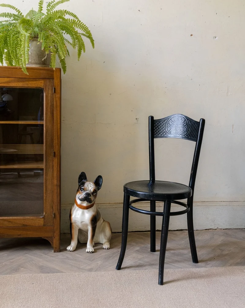 Claude, la chaise bistrot en bois vintage N°1310