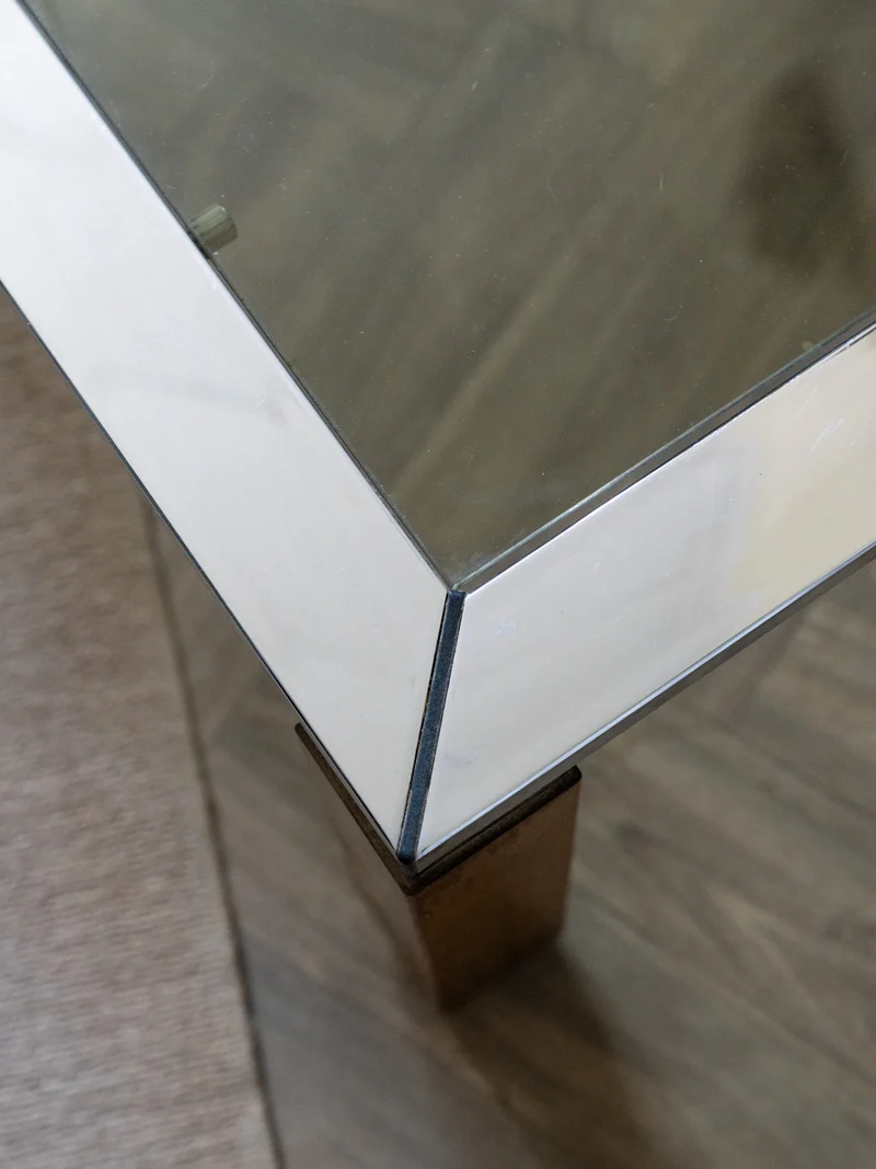 Donna, la table basse en métal et en verre N°1016