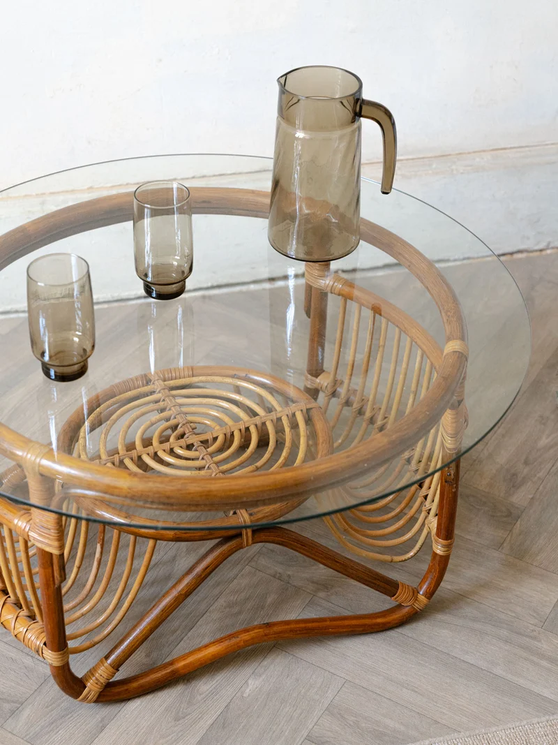 Léonie, la table basse ronde en verre et rotin N°983