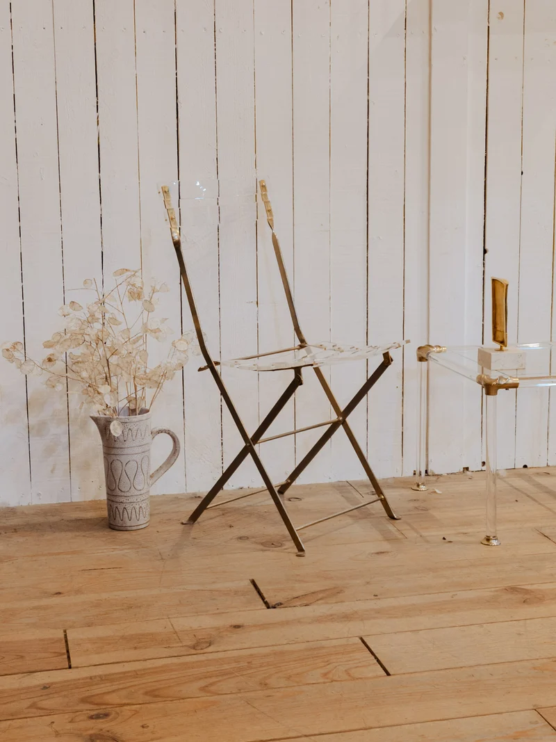Alma, la chaise en métal transparent N°1562