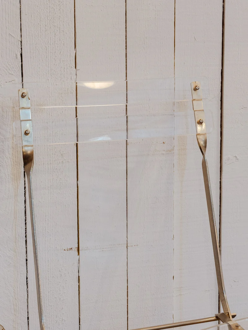 Alma, la chaise en métal transparent N°1562