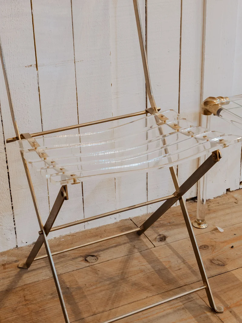 Alma, la chaise en métal transparent N°1562