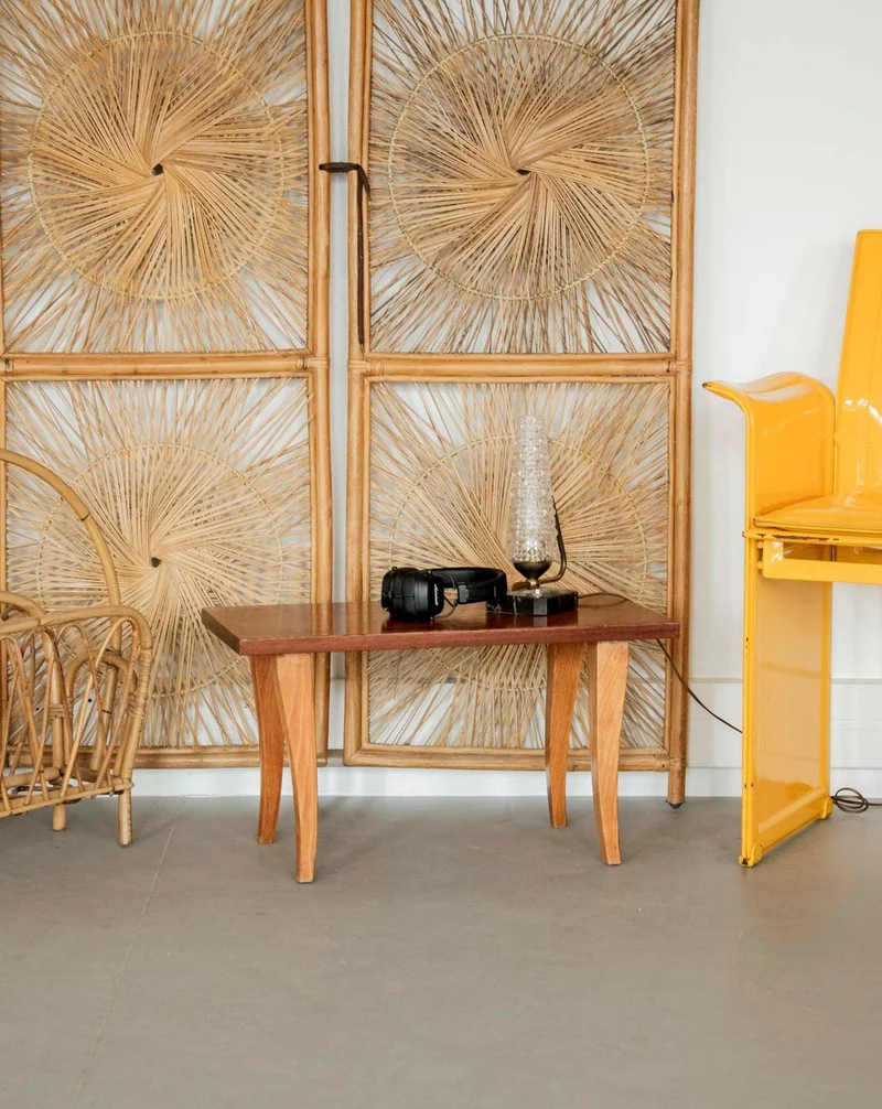 Léonie, la table basse fine en bois N°928