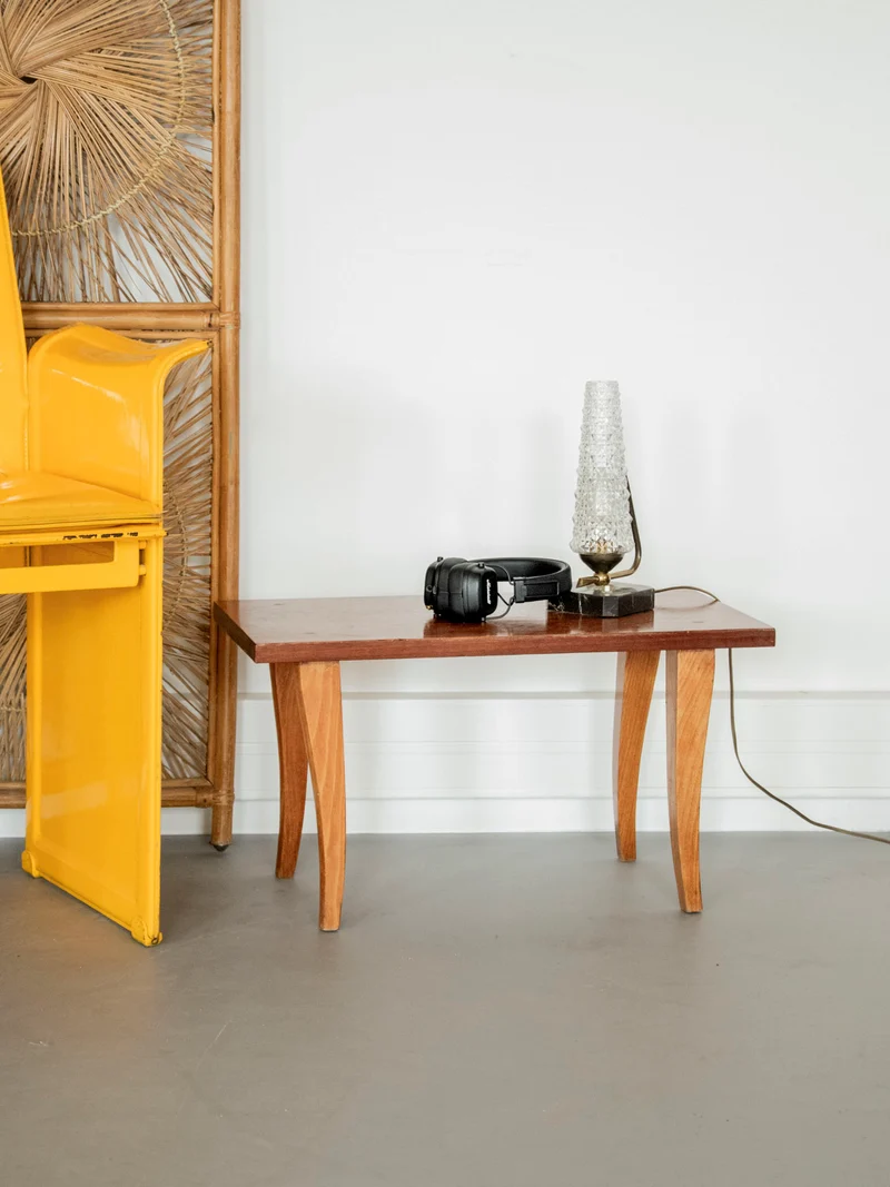 Léonie, la table basse fine en bois N°928