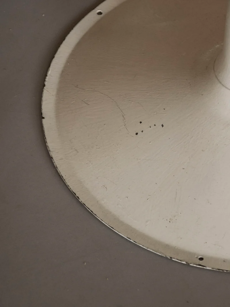 Donna, la table basse tulipe blanche N°969