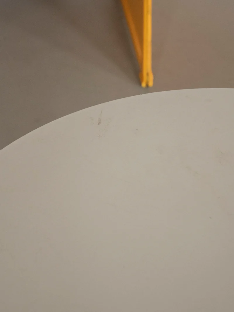 Donna, la table basse tulipe blanche N°969