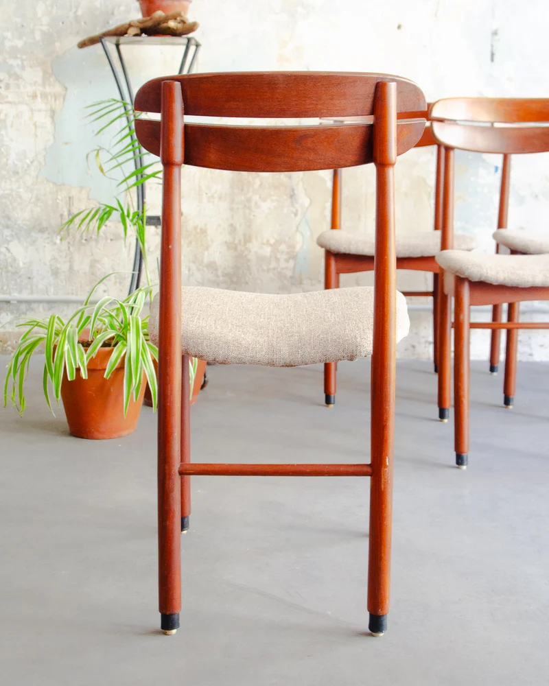 Alma, le lot de 4 chaises grain de café N°1534