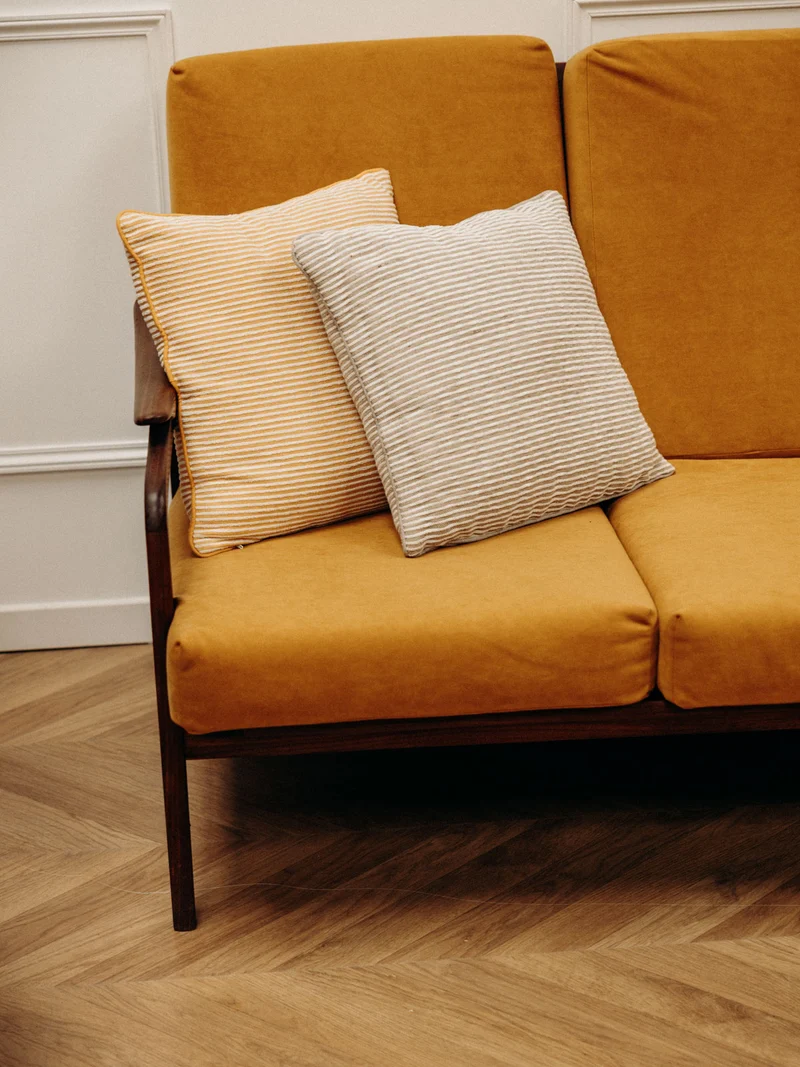 Clara, la banquette jaune moutarde day bed N°141