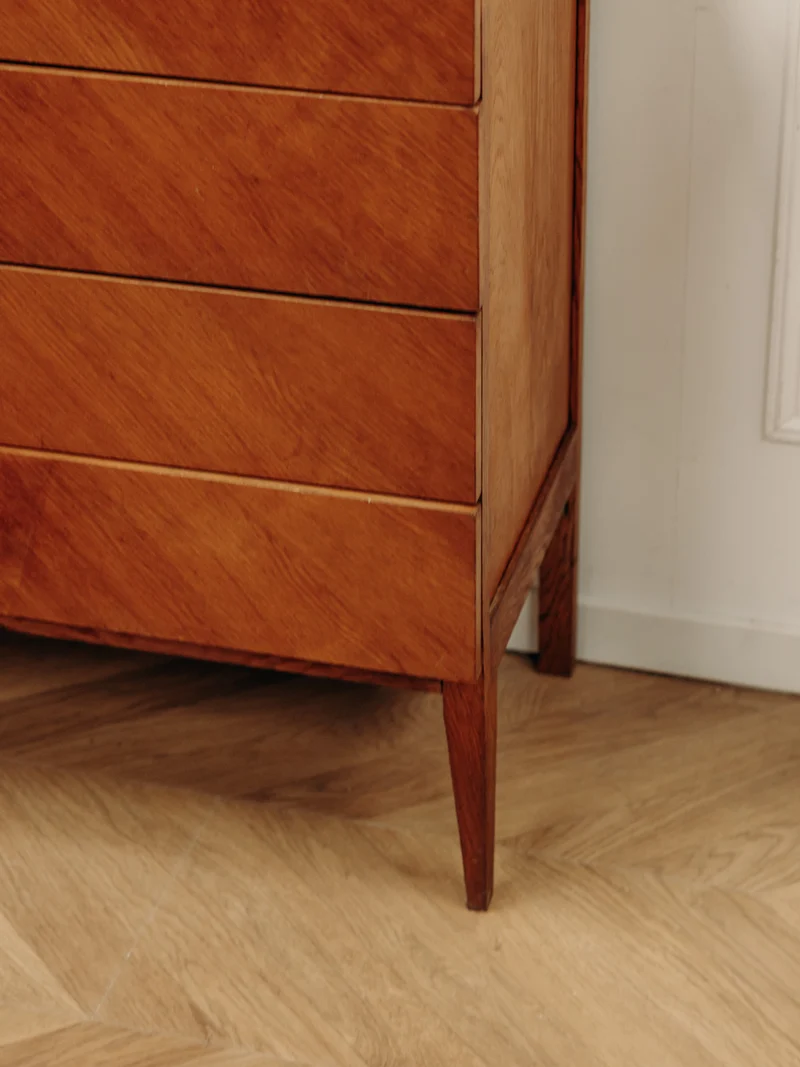 Olga, la commode au placage en bois N°465