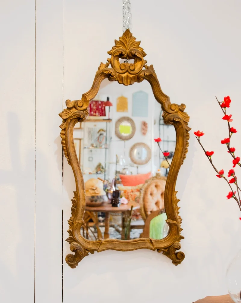 Georges, le miroir en bois sculpté N°1202