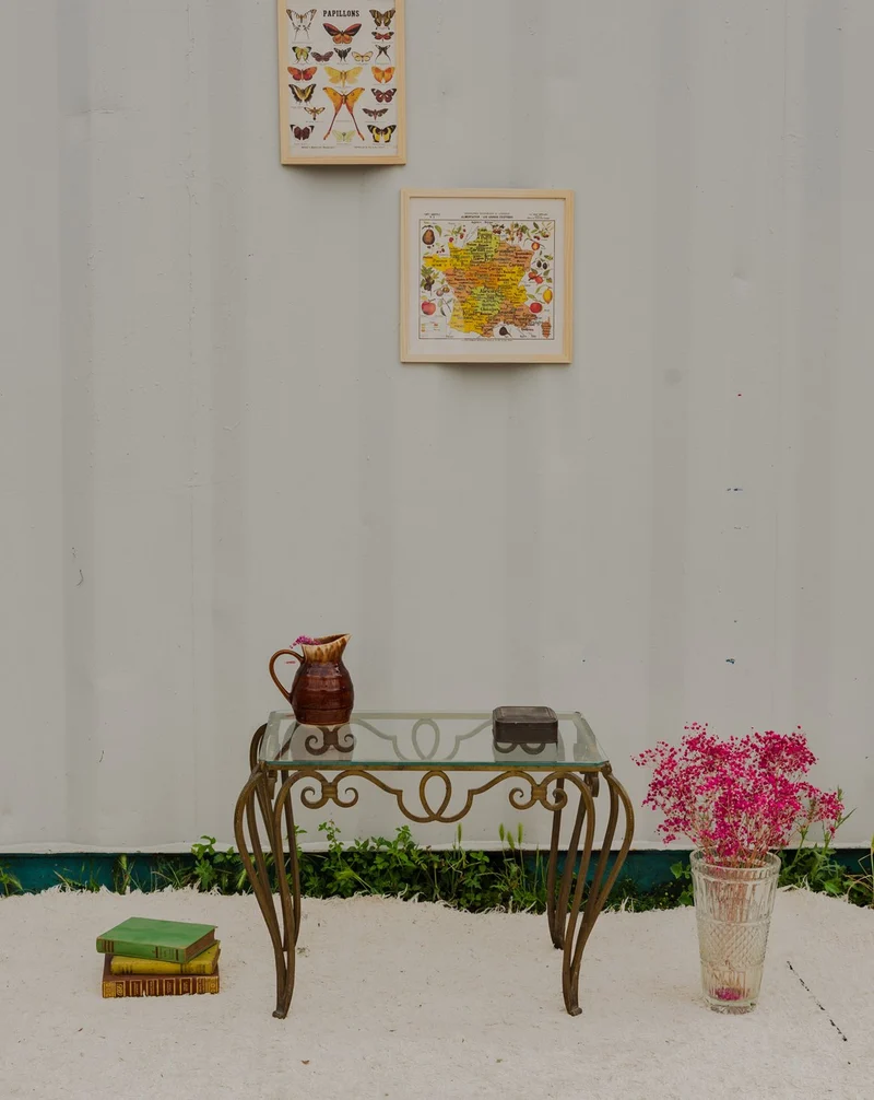 Francine, la table d'appoint en verre et fer N°975