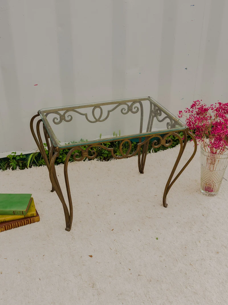 Francine, la table d'appoint en verre et fer N°975