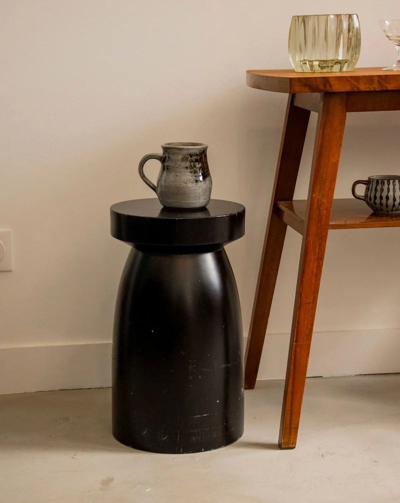 Axel, le tabouret en bois massif N°664