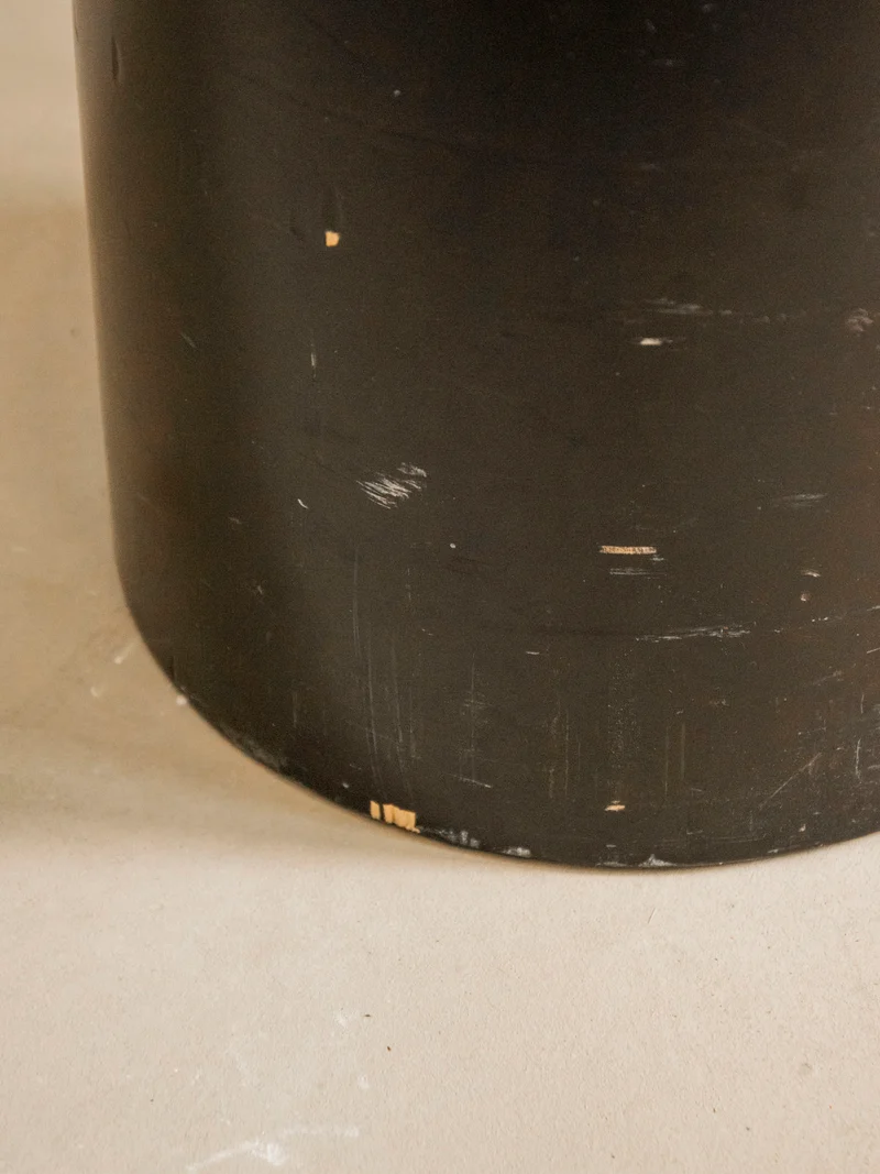 Axel, le tabouret en bois massif N°664