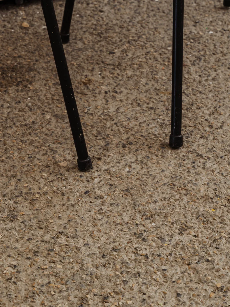 Alma, la paire de chaises rouges N°1616