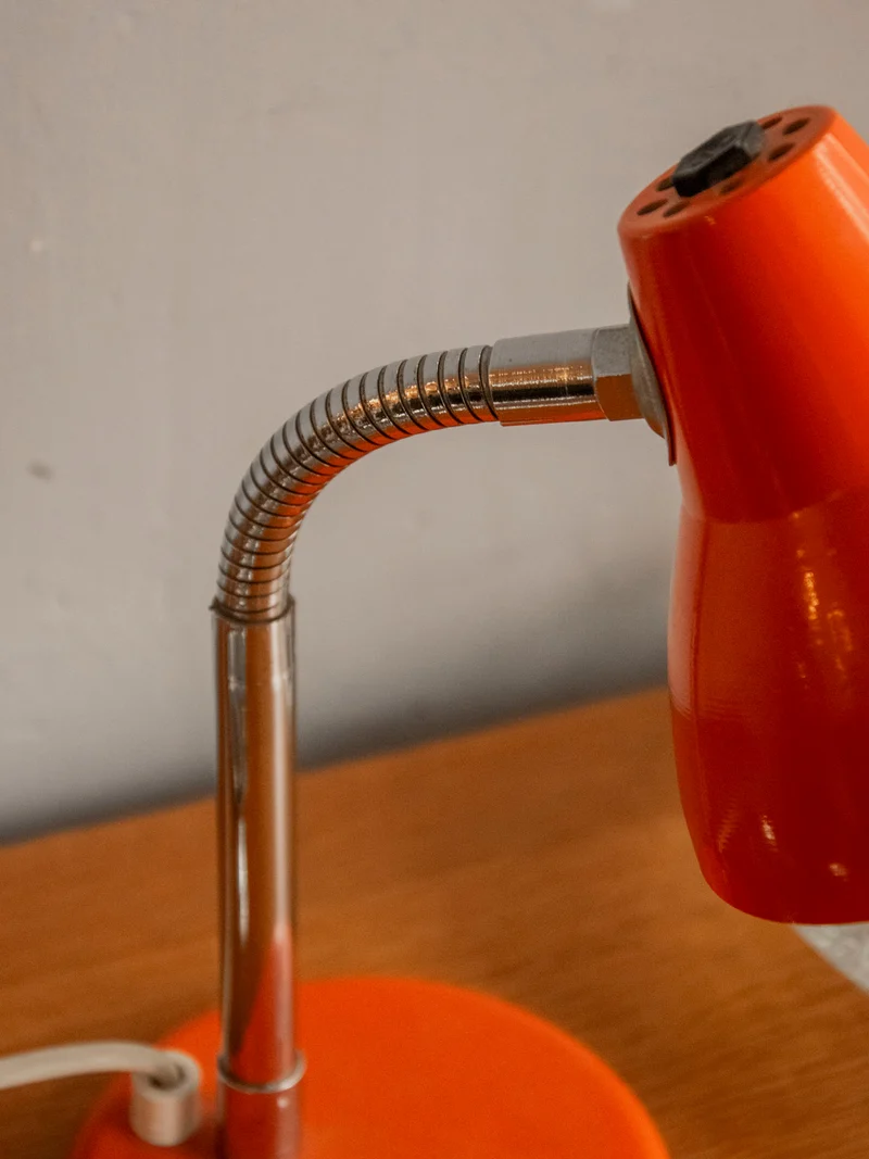 Julia, la lampe industrielle orange vive N°910
