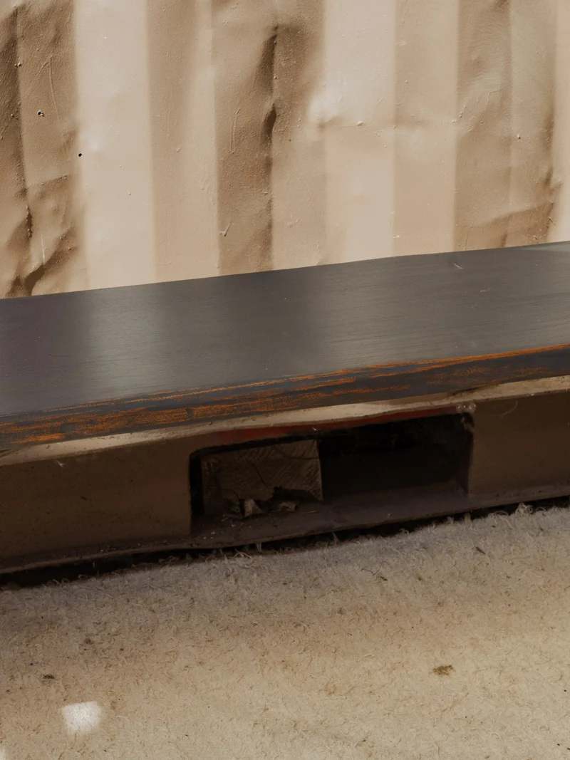 Antoine, le banc en bois gris N°413