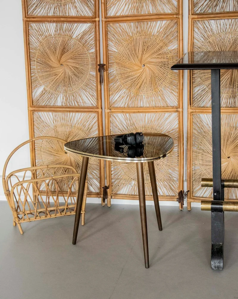 Hanna, la table d'appoint asiatique N°1345