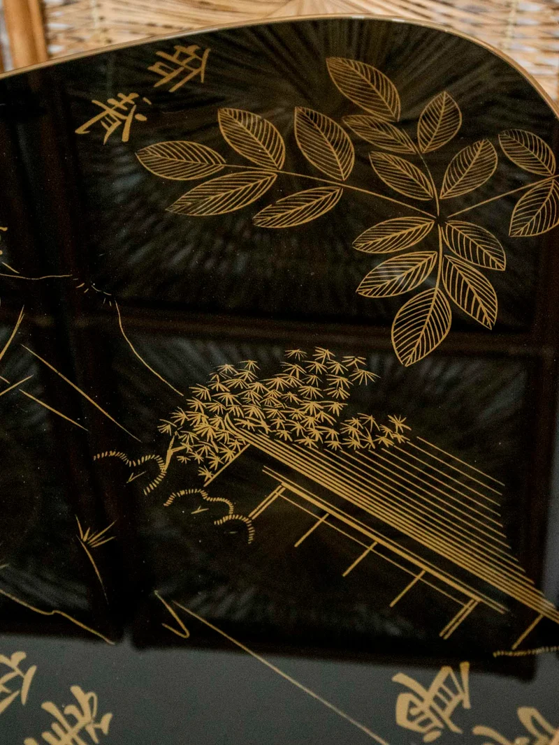 Hanna, la table d'appoint asiatique N°1345