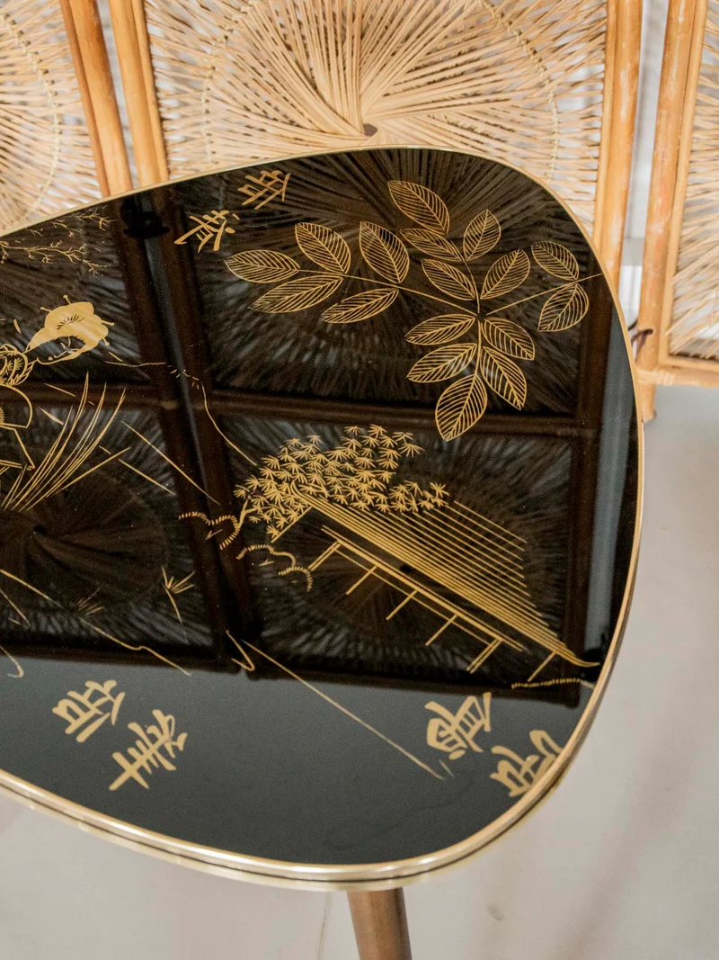 Hanna, la table d'appoint asiatique N°1345