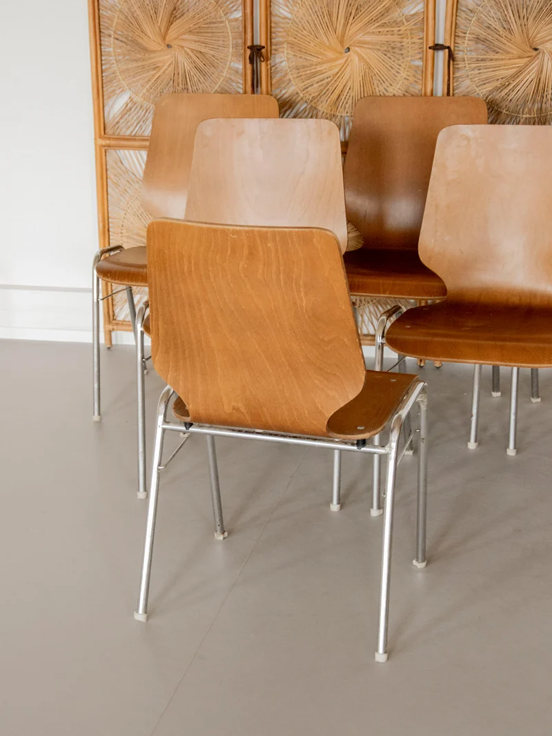 Alma, le lot de 6 chaises en bois ancien N°1543