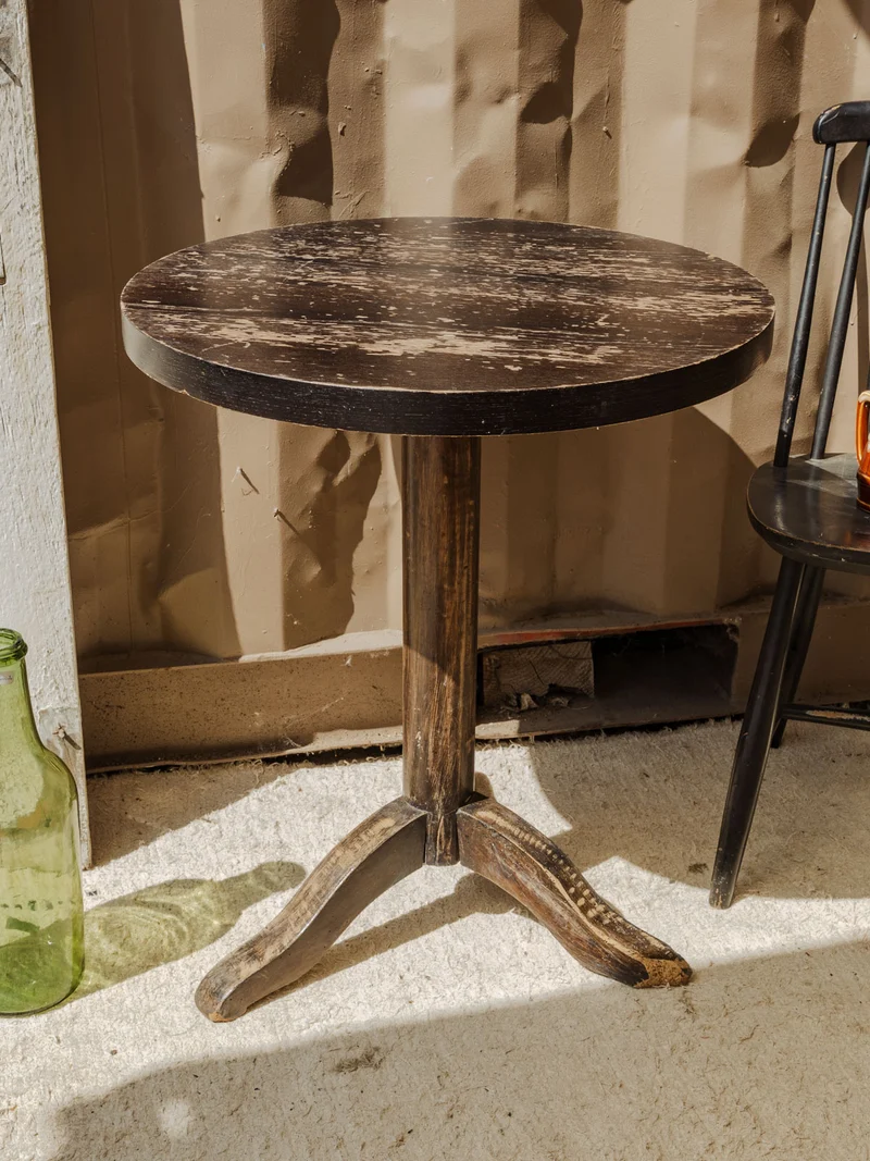 Denise, la table à manger bistro en bois N°1168