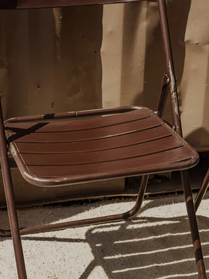 Alma, le lot de 4 chaises en métal marron N°1574