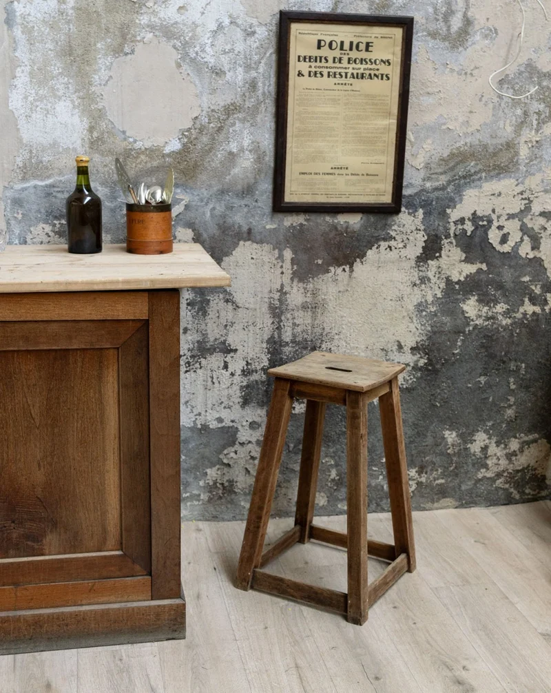 Regis, le tabouret en bois N°1366