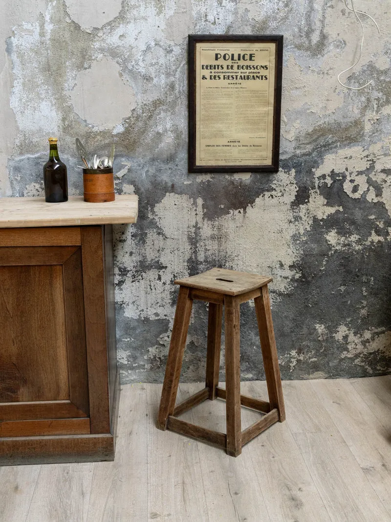 Regis, le tabouret en bois N°1366