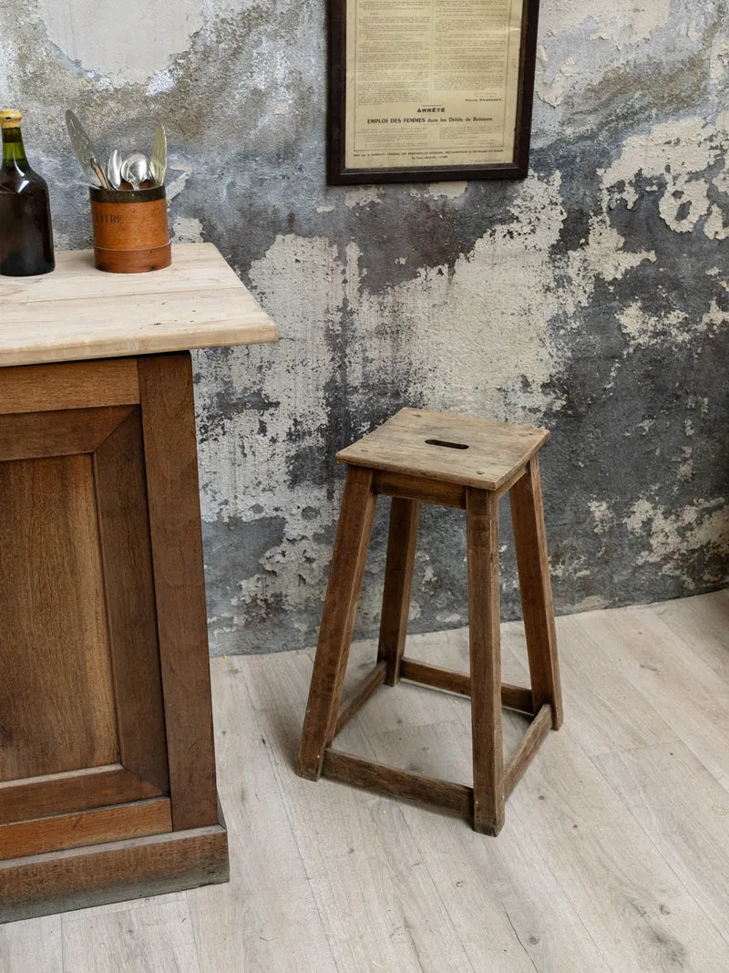 Regis, le tabouret en bois N°1366