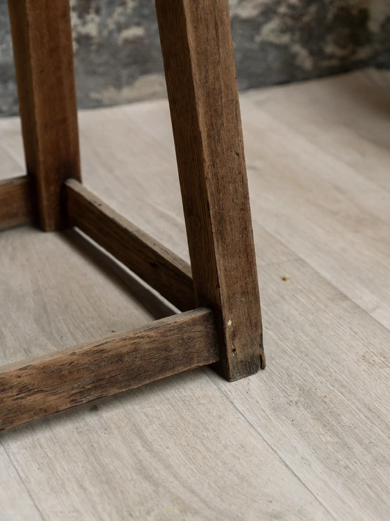 Regis, le tabouret en bois N°1366