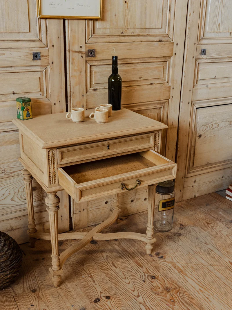 Gilbert, le meuble d'appoint en bois N°1557