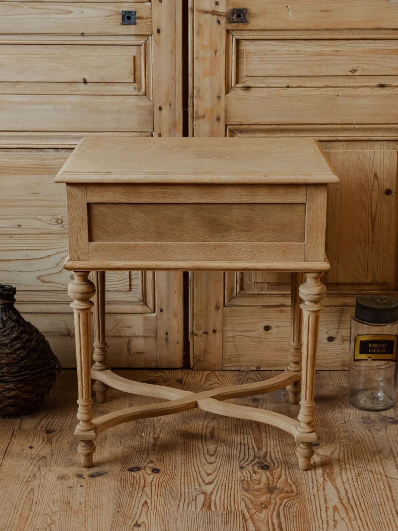 Gilbert, le meuble d'appoint en bois N°1557