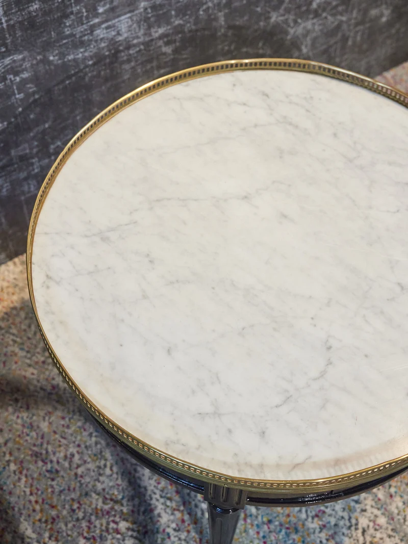 Billie, la table de jeux en marbre N°9