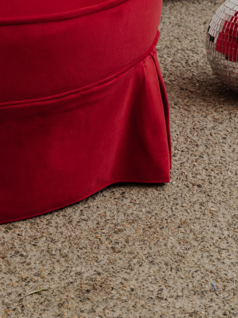 Ernest, le fauteuil en velours rouge N°994