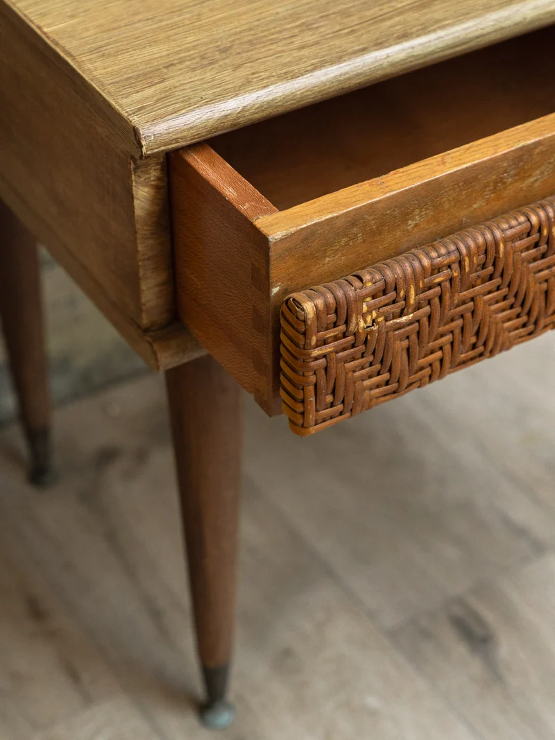 Maïa, la table de chevet en rotin N°1477