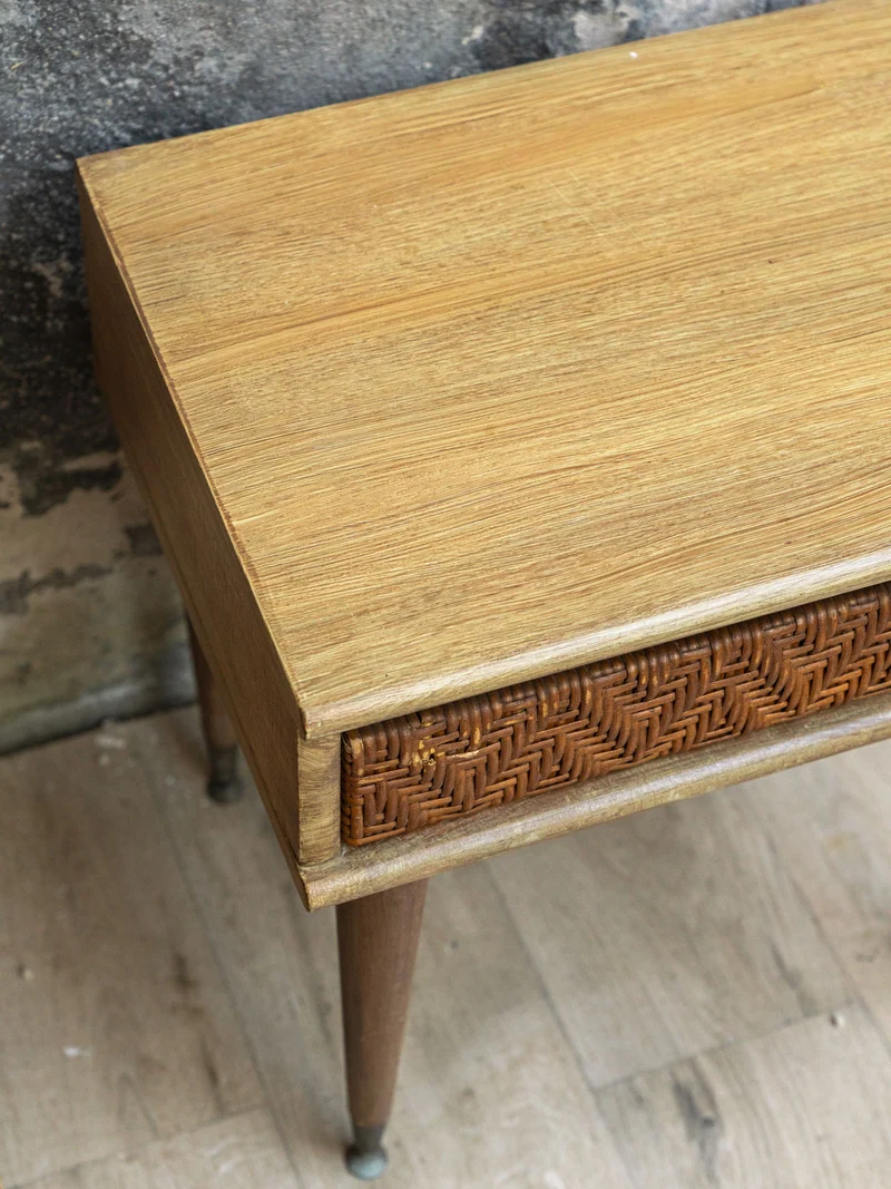 Maïa, la table de chevet en rotin N°1477