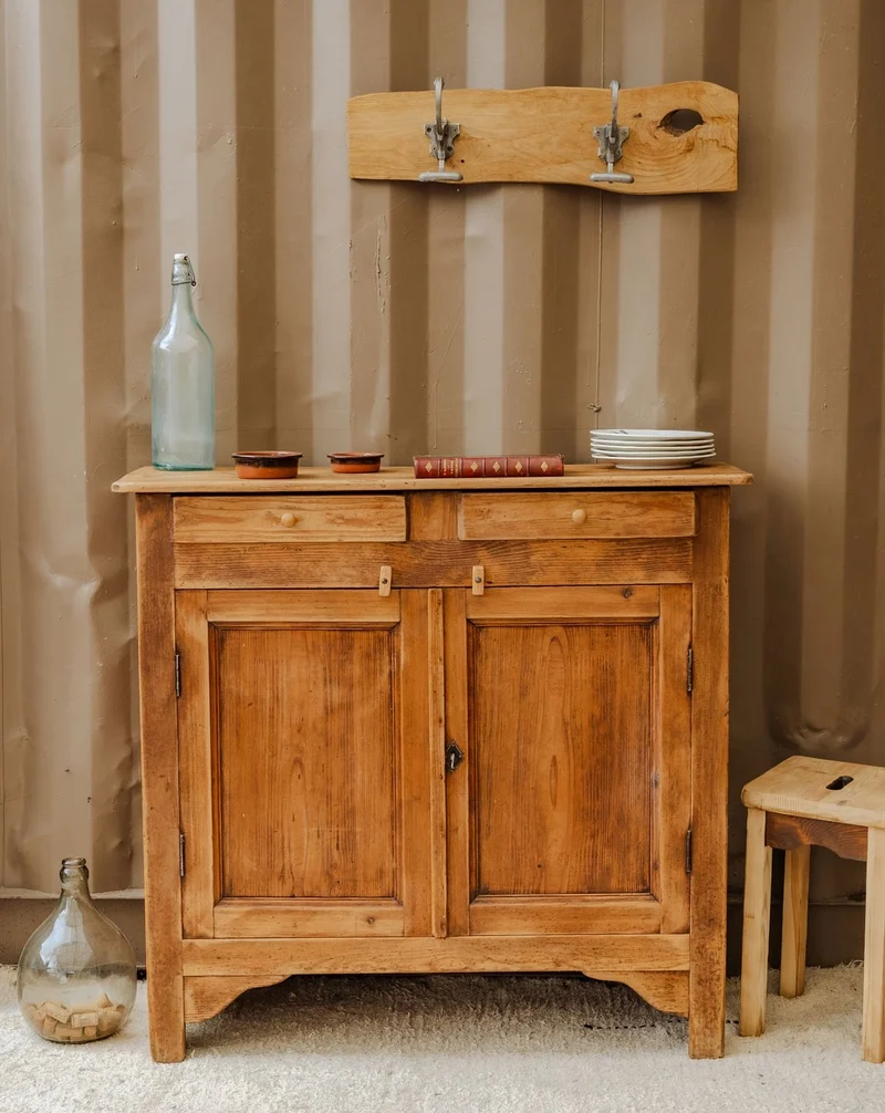 Max, le porte-manteau en bois N°307