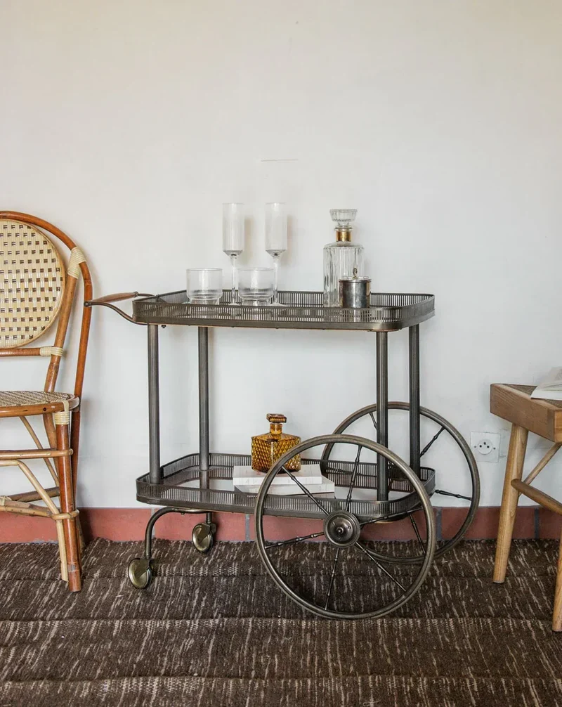 Henriette, la desserte en métal N°113