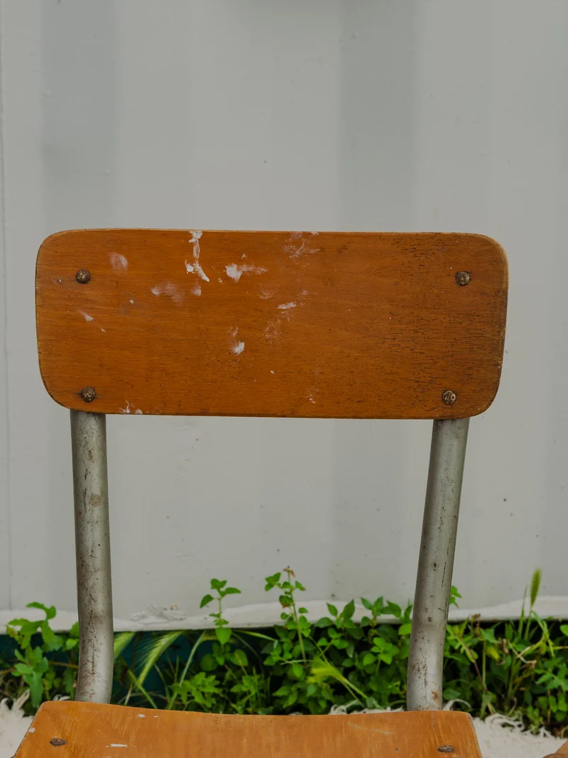 Ernestine, la chaise pour enfant d'école en bois N°1278