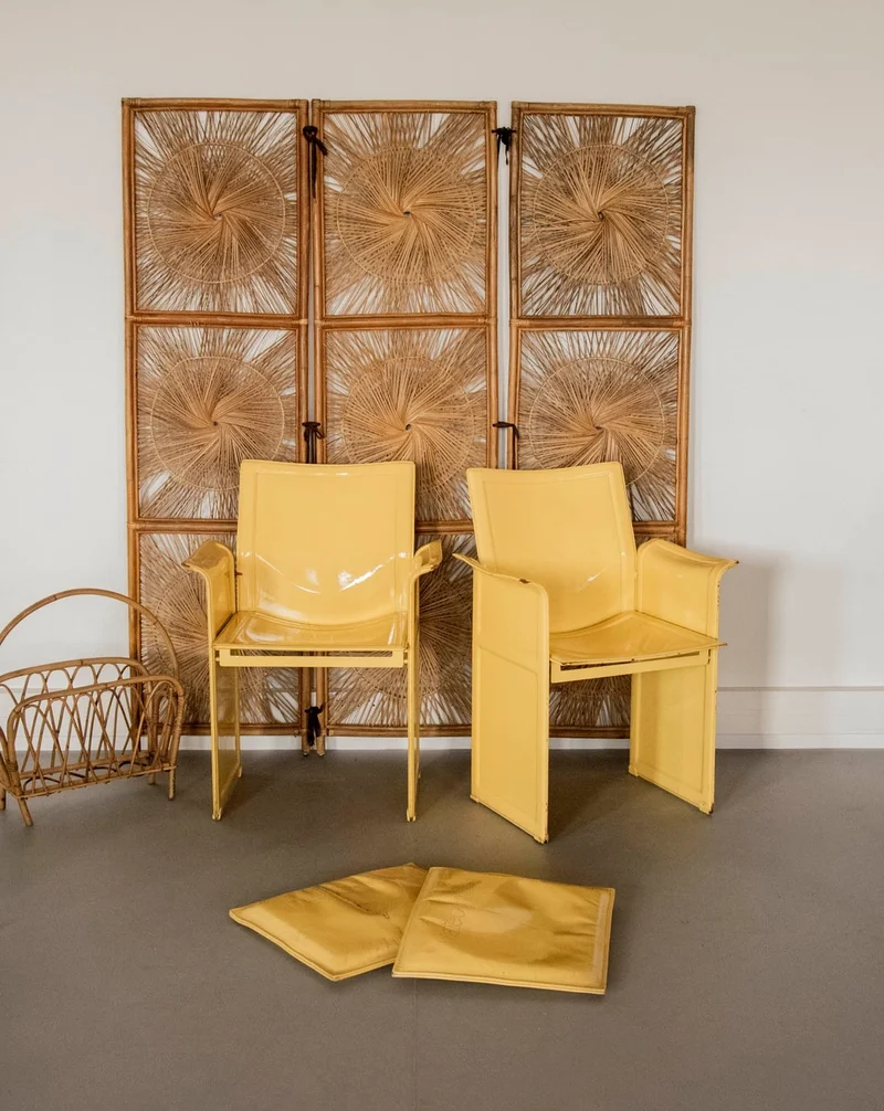 Jakob, la paire de fauteuils en cuir crème N°1241