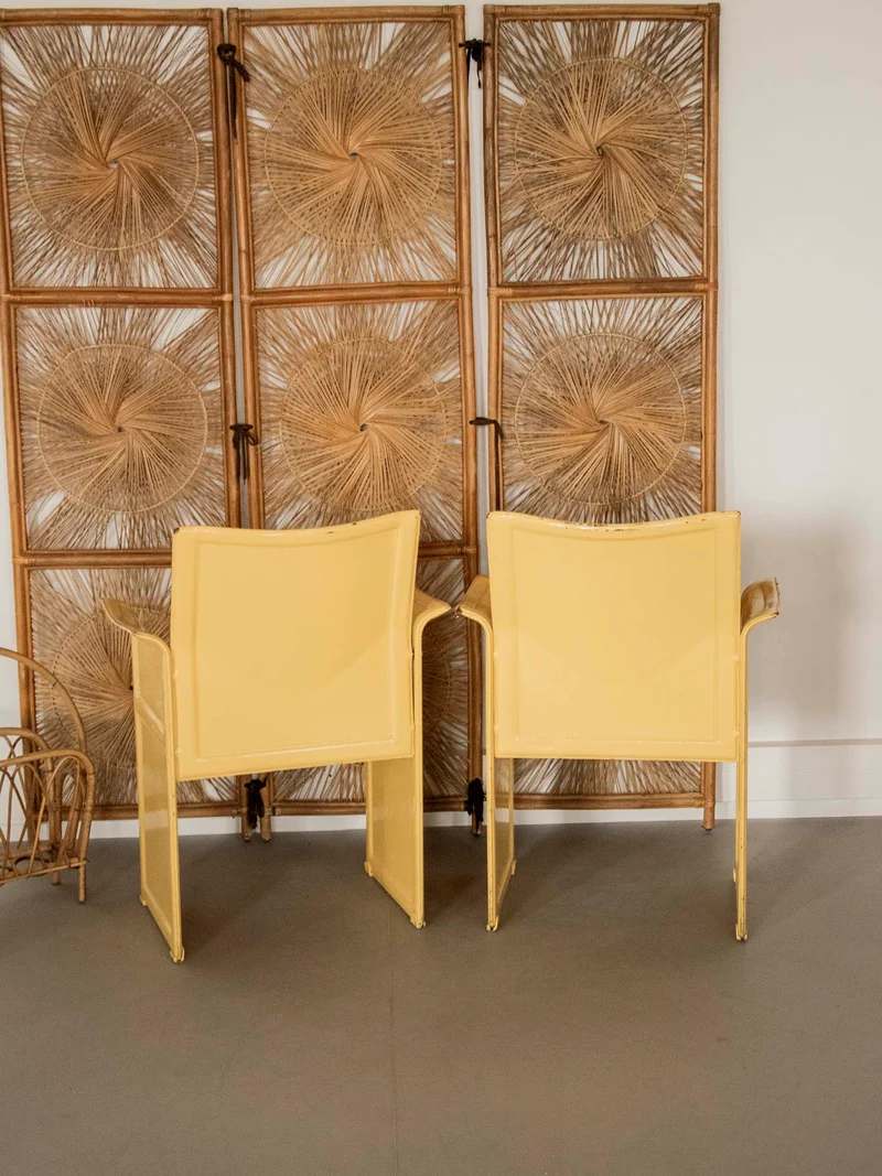 Jakob, la paire de fauteuils en cuir crème N°1241