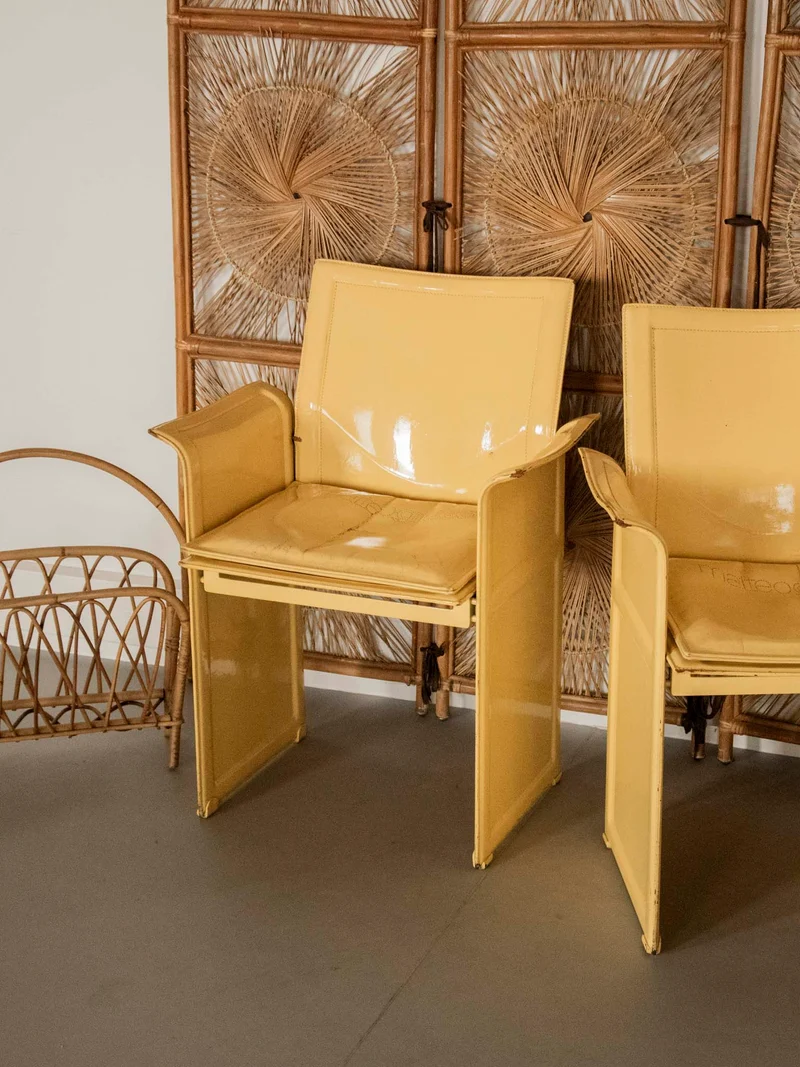 Jakob, la paire de fauteuils en cuir crème N°1241