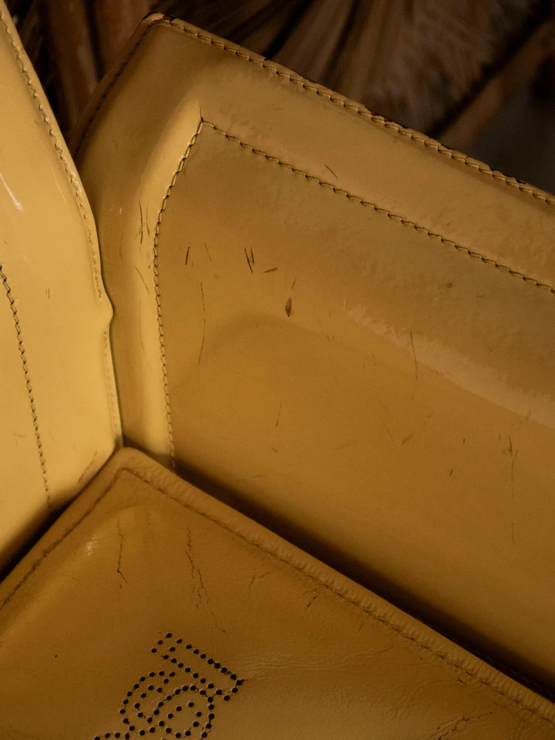 Jakob, la paire de fauteuils en cuir crème N°1241