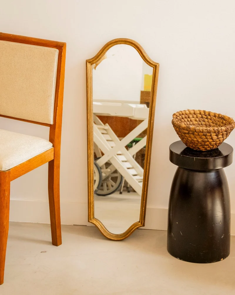 Georges, le miroir au cadre doré N°1211