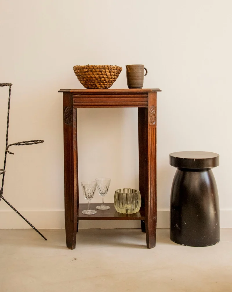 Francine, la table d'appoint au style Art Déco N°936