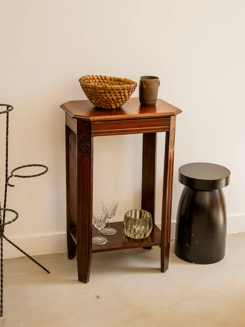 Francine, la table d'appoint au style Art Déco N°936