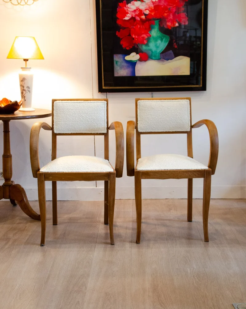 Ernest, la paire de fauteuils en hêtre N°952