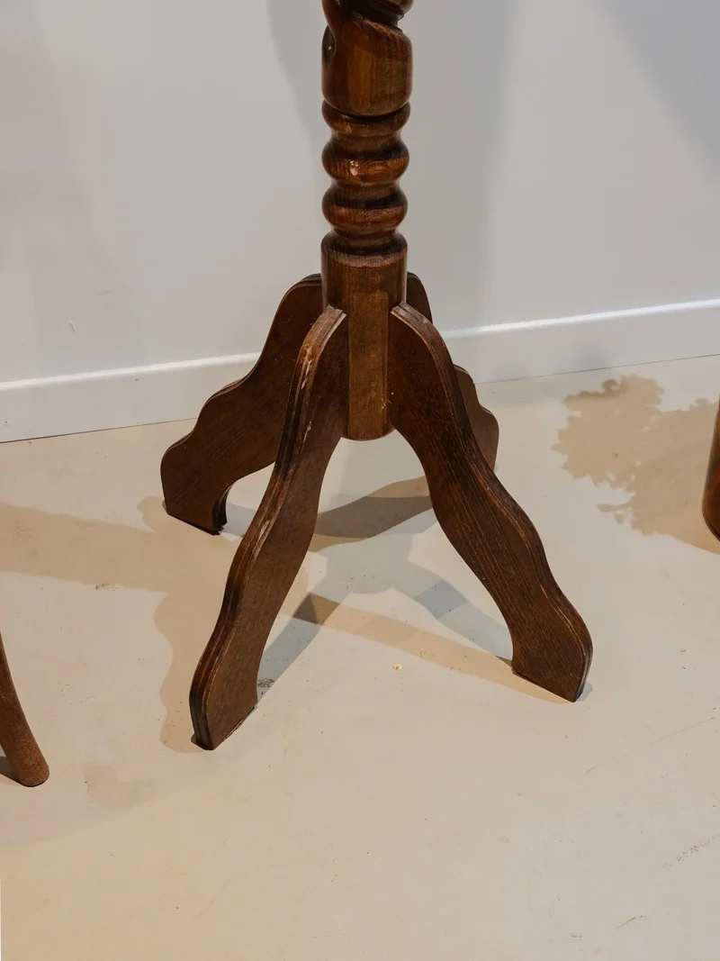 Max, le porte-manteau en bois N°318